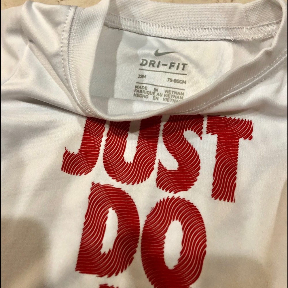 Nike Dri Fit 12 Months Outfit - Picture 3 of 3